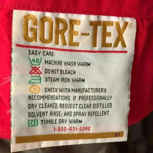 Vintage MEC Men’s Technical Gore-Tex jacket, under arm  venting, Velcro cuffs - Picture 6 of 12